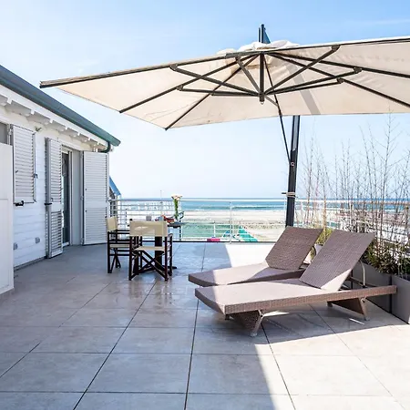 Luxury Vista Mare Apartment Lido di Camaiore