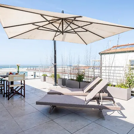 Luxury Vista Mare * Lido di Camaiore