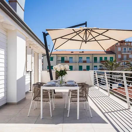 Luxury Vista Mare ليدو دي كامايوري